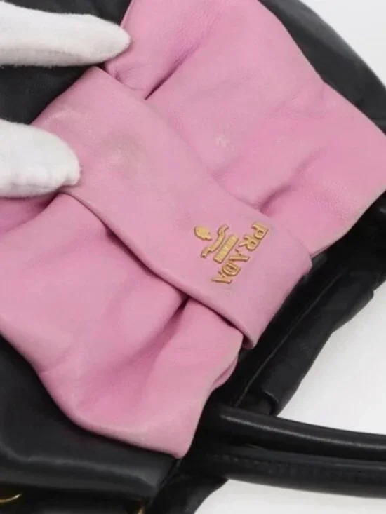 PRADA Hand Bag Leather Black Gold Auth 168382 - Picture 6 of 16